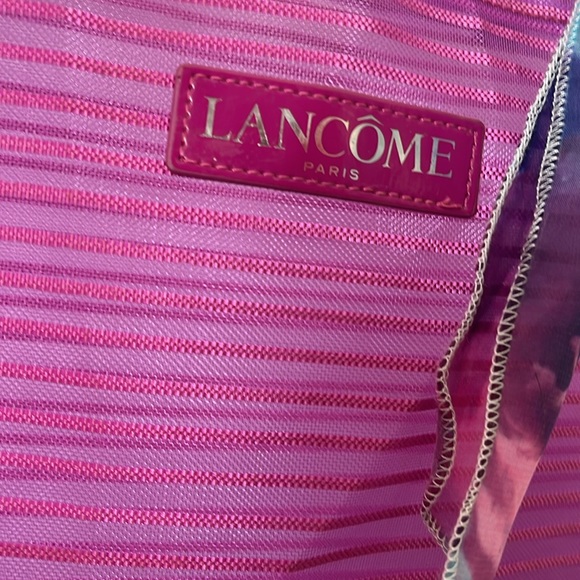 Lancôme Beautiful purple mesh bag - Picture 3 of 8